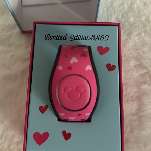 Limited Edition Magic Band! - Picture 2 of 4